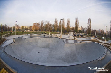 Betonowa skateplaza w Krakowie - 1