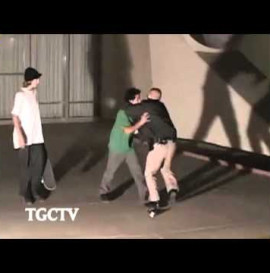 COP TRIES TO TACKLE SKATER!!!!!!!!!!!!