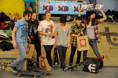 Fotorelacja oraz wyniki z Etnies Girls Jam&Element Best Trick w skateparku Kasmuflage!