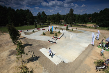 Nowa Wood Plaza - szczegółowe foto.