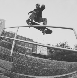 Picnic at Berlin z Youth Skateboards.