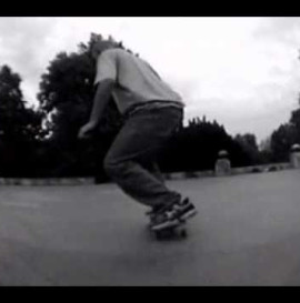 Praga - POLUDNIE 1 - skateboard oldschool by PEEPHOLE