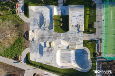 Skatepark betonowy Wrocław ul. Ślężna