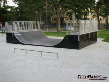 skatepark w Otwocku