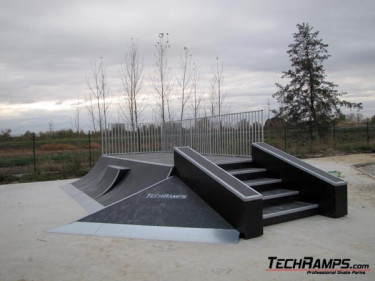 Skatepark w Żmigrodzie. Wykonawca - Techramps