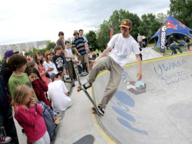 Skateparki do zimy na osiedlach Bydgoszczy.