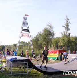 Wakepark w Kryspinowie (Kraków) z minirampą